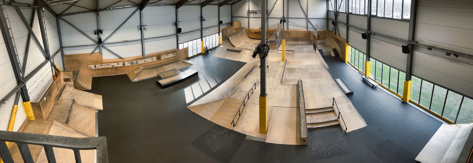 Freestyle halle Zürich skatepark